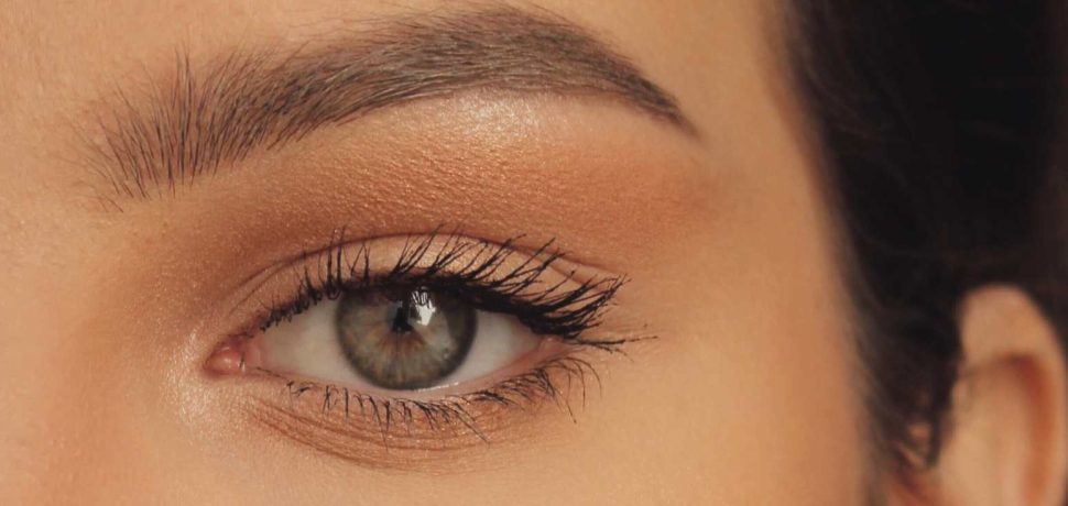 3coloration des sourcils à l'aérographe